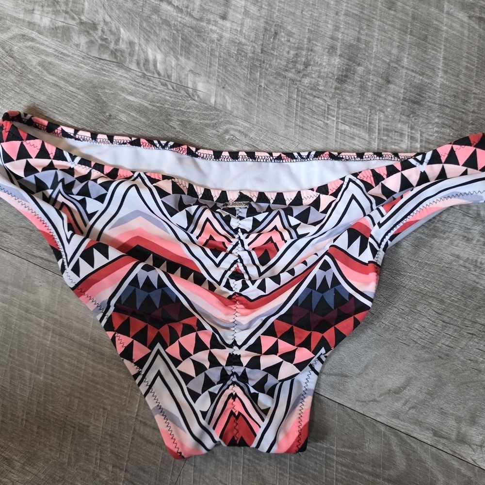 PINK Victoria's Secret Black and Pink Geometric Bikini Bottom - Picture 4 of 5